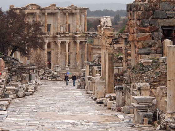 Ephesos mit Bibliothek