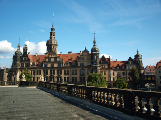 Residenzschloss vom Dresdner Zwinger aus gesehen